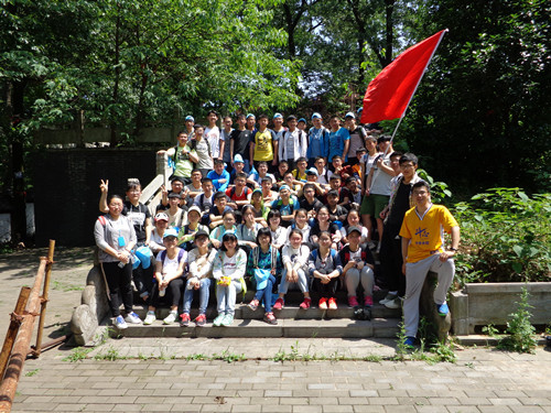 集体照2_副本.jpg 集体照2_副本.jpg