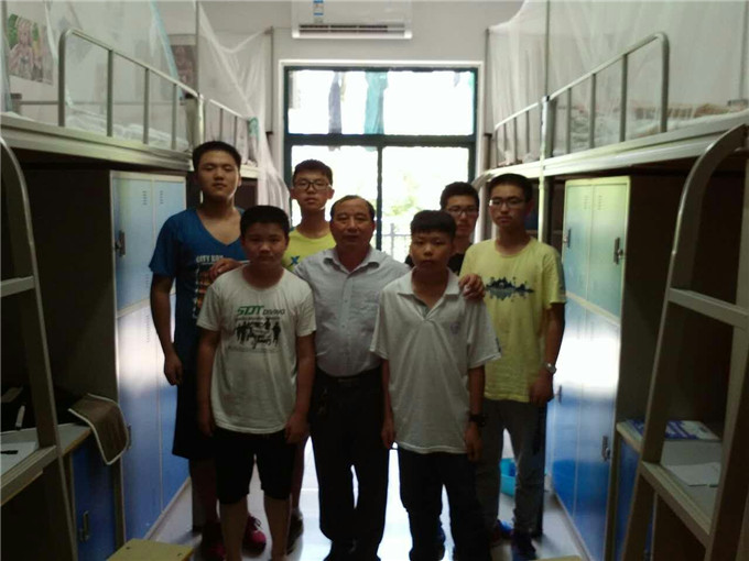 E:\168宣传\23\14班 修图后直接发\14班2\mmexport1500793260551.jpg E:\168宣传\23\14班 修图后直接发\14班2\mmexport1500793260551.jpg