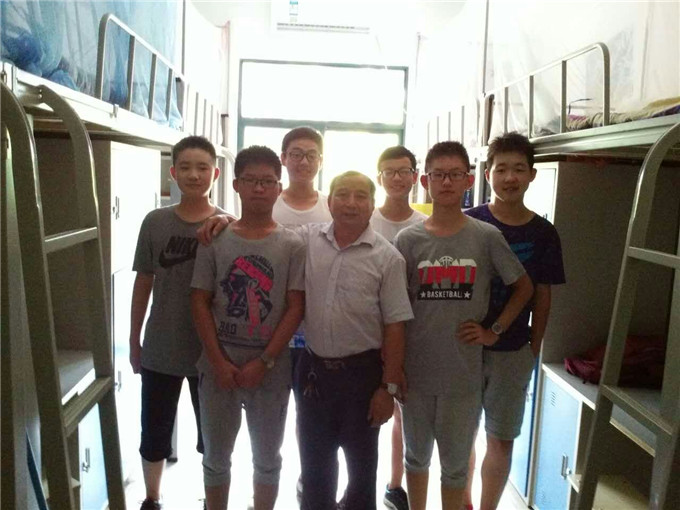 E:\168宣传\23\14班 修图后直接发\14班2\mmexport1500795500313.jpg E:\168宣传\23\14班 修图后直接发\14班2\mmexport1500795500313.jpg