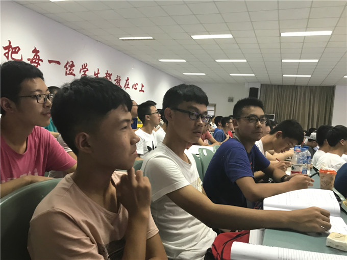 E:\168宣传\2017级高一（24）班入学教育报到之三\图片1.JPG