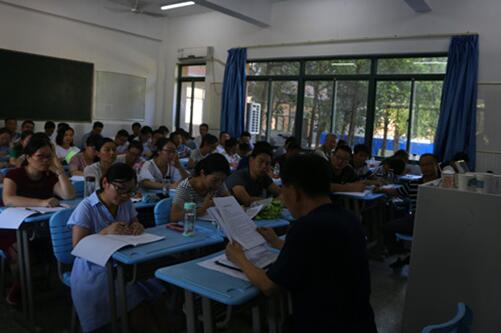 高二年级培训交流会.jpg