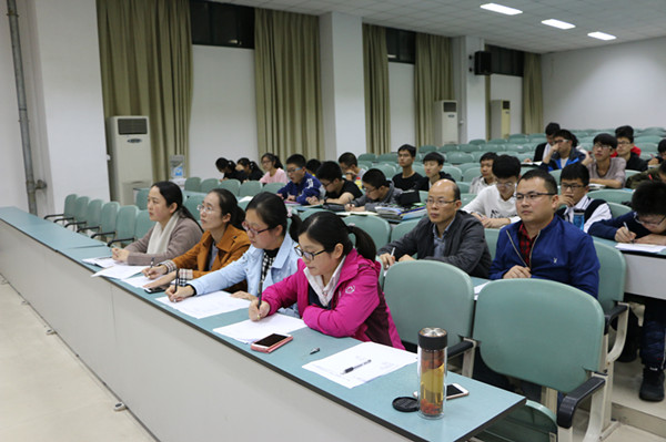 评委_副本.jpg 评委_副本.jpg