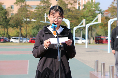 校学生会播报“点赞一六八”.JPG