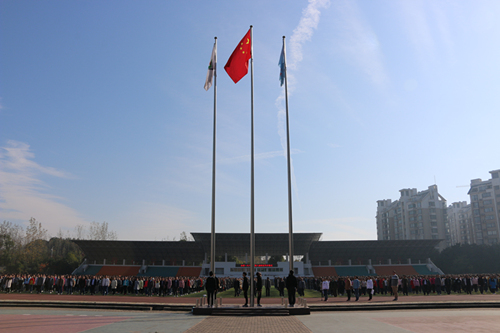 升旗仪式.JPG