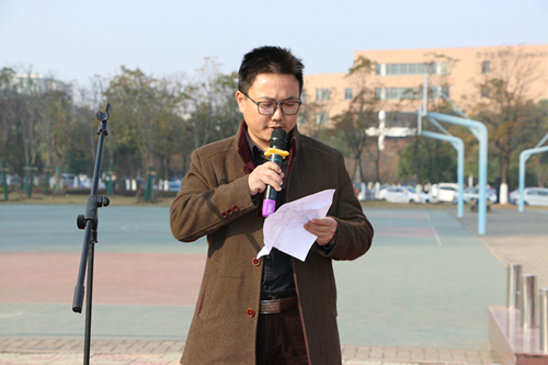 教务处副主任张文生讲话.JPG