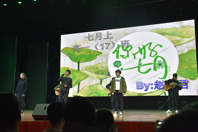 弹唱2_副本.jpg