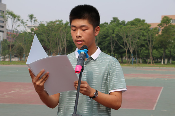 演讲.JPG