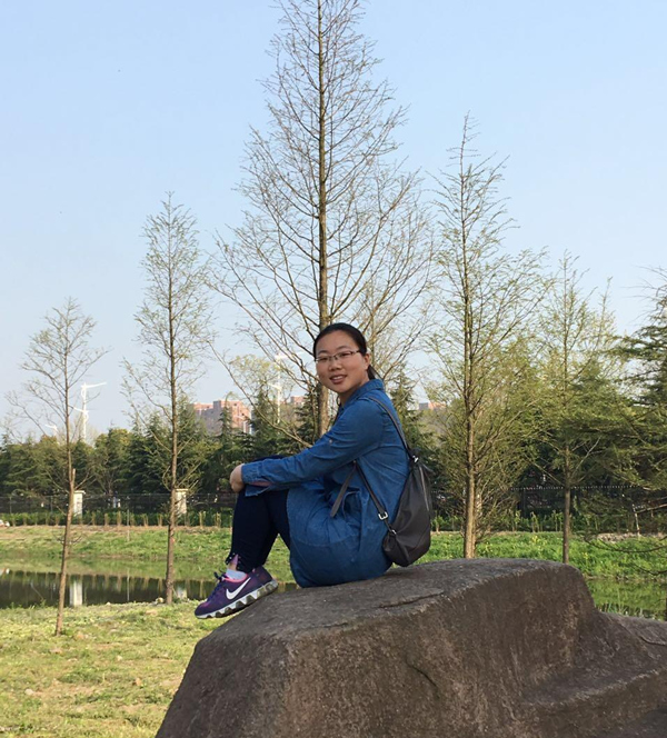 杨莉.jpg