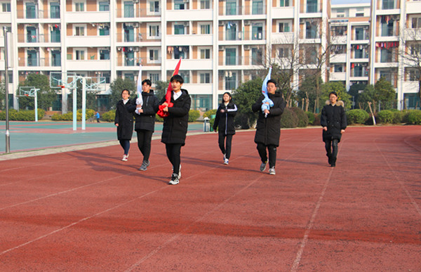 昂首向前.JPG