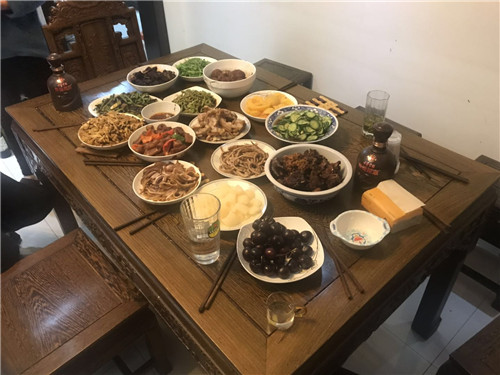 高一五班刘一涵年夜饭.jpg 高一五班刘一涵年夜饭.jpg