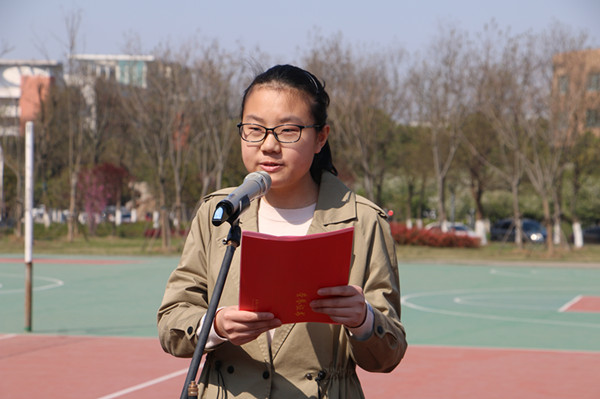 奖学金代表发言.JPG