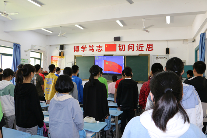 升国旗_副本.jpg
