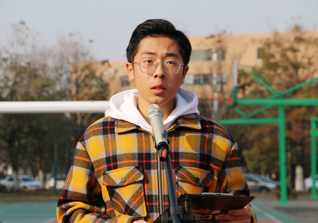 宪法晨读.JPG