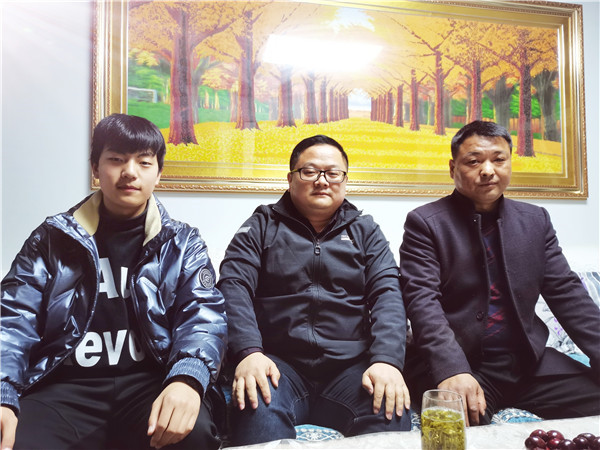 AE0B6A698F2754354E19D3512152CB07.jpg AE0B6A698F2754354E19D3512152CB07.jpg