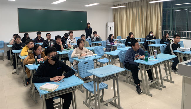 学生课堂.jpg 学生课堂.jpg