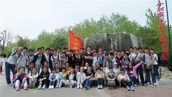 远足拉练集体照(1)_mh1622122216297.jpg 远足拉练集体照(1)_mh1622122216297.jpg