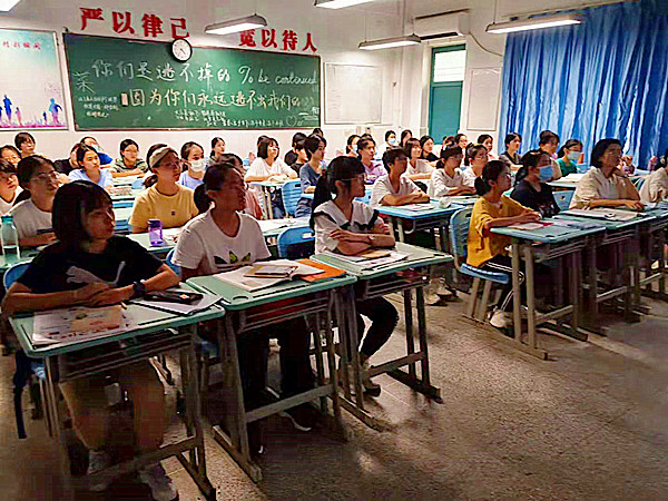 听课_副本.jpg 听课_副本.jpg