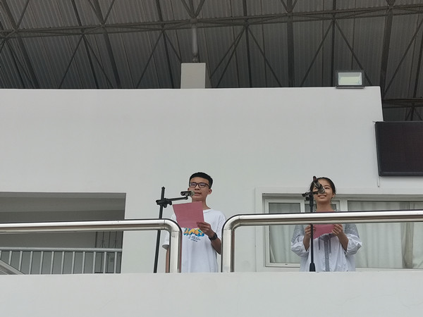 学生.jpg 学生.jpg