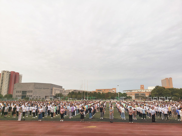 集体.jpg 集体.jpg