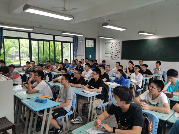 7405369B80DE7F6C6D898585F29F535A.jpg 7405369B80DE7F6C6D898585F29F535A.jpg