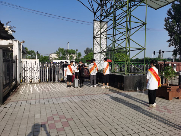 开学.jpg 开学.jpg