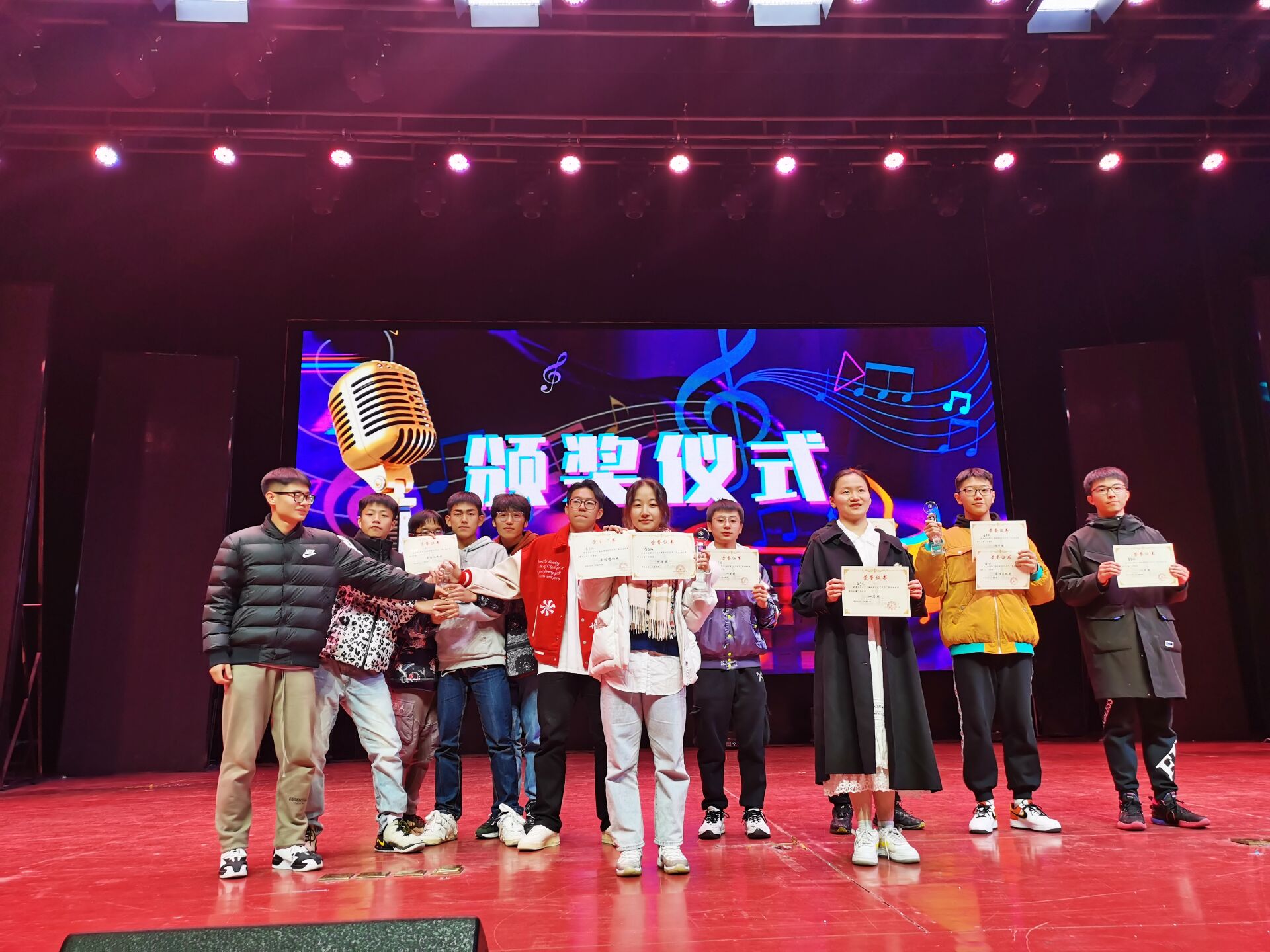 30C623B43F8CB695D90557409E85FDD9.jpg 30C623B43F8CB695D90557409E85FDD9.jpg