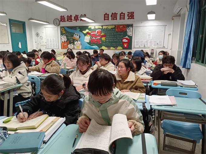 Cache_-6902ab35c1718d29..jpg Cache_-6902ab35c1718d29..jpg