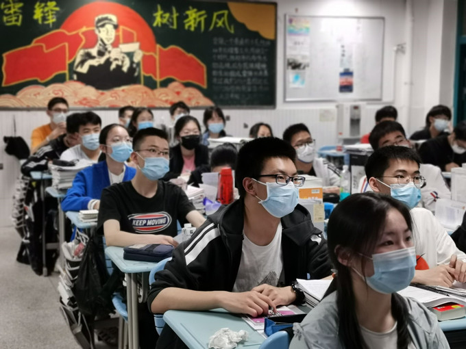 Cache_-54326f7596e67f3d..jpg Cache_-54326f7596e67f3d..jpg