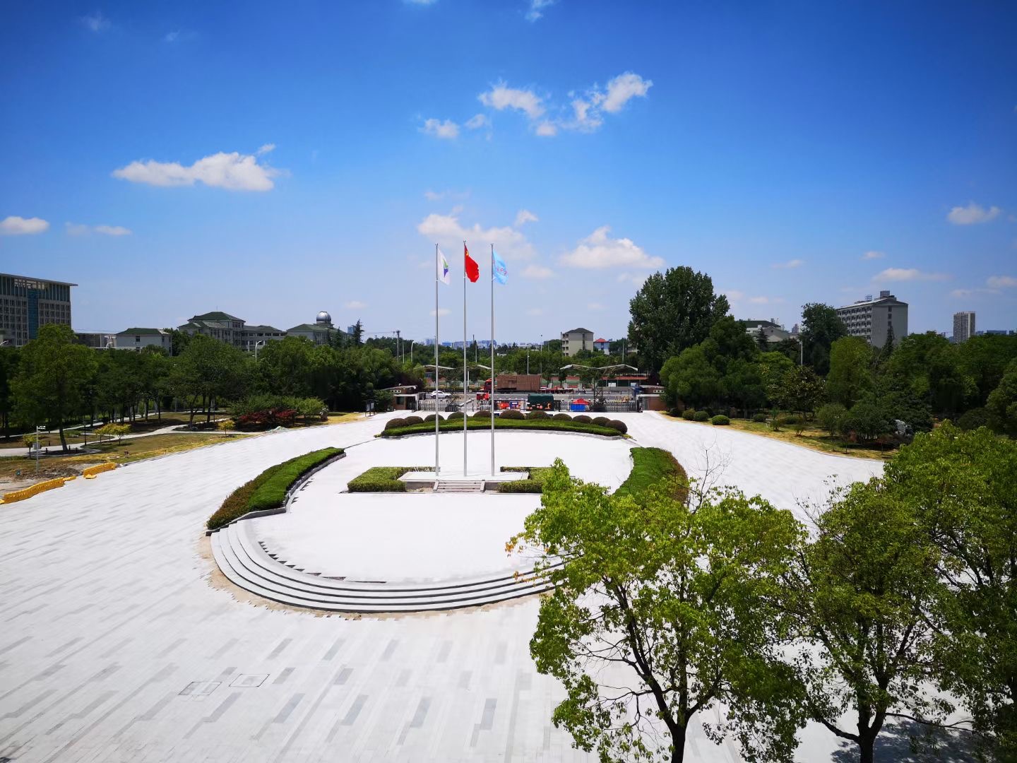 西门另一张图.JPG