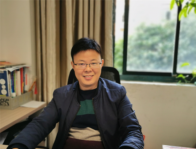 潘文杰_副本.jpg