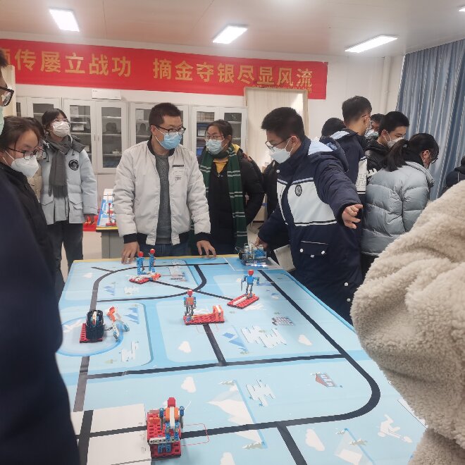机器人.jpg