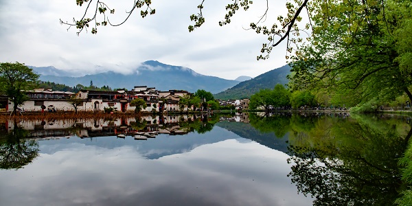 印象宏村 一等奖25班.jpg 印象宏村 一等奖25班.jpg