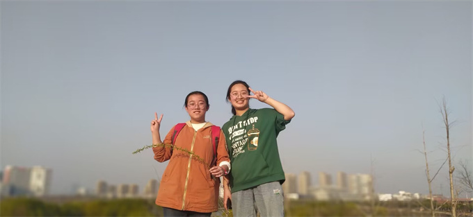 解晓丽.jpg 解晓丽.jpg