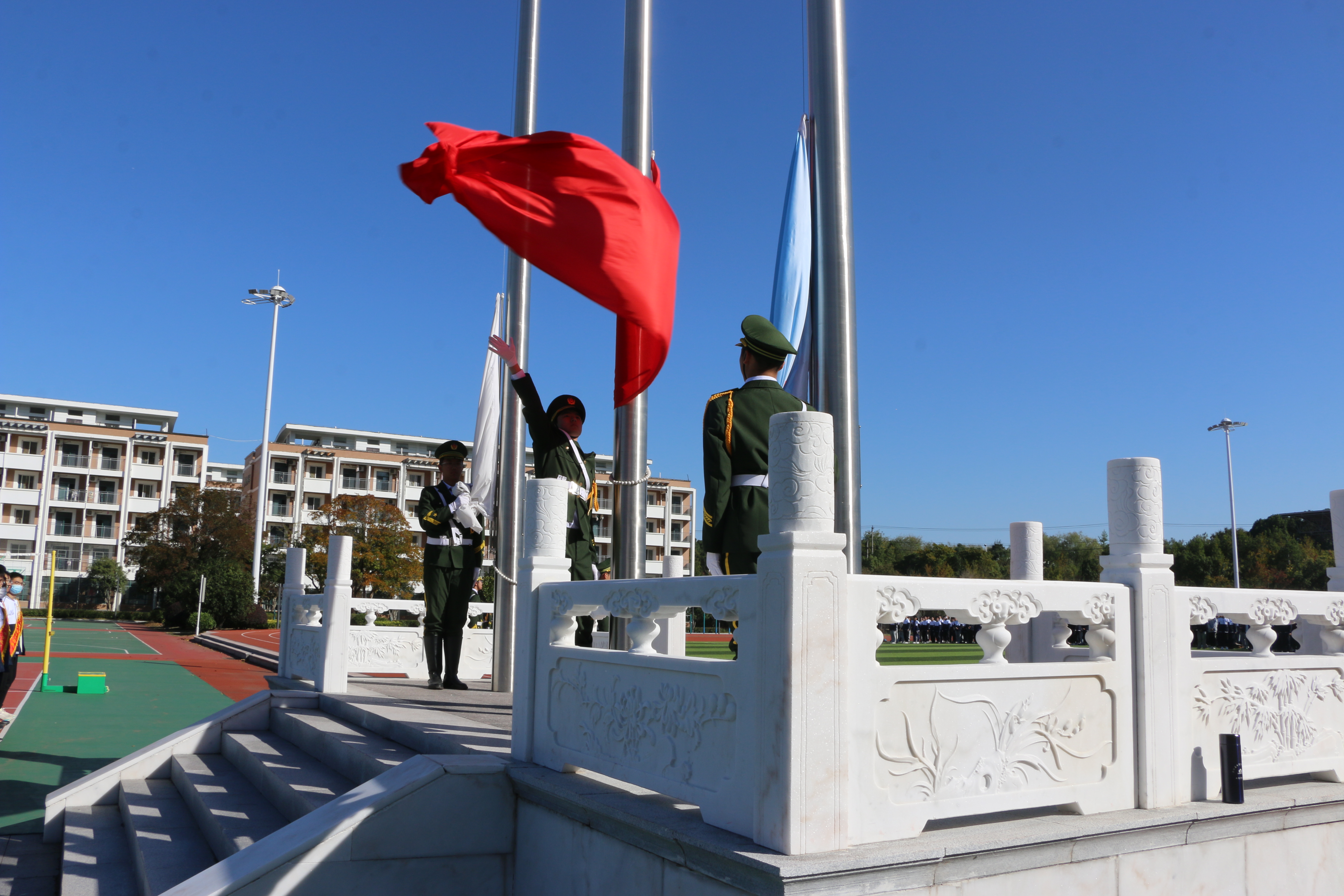 国旗飘扬.JPG