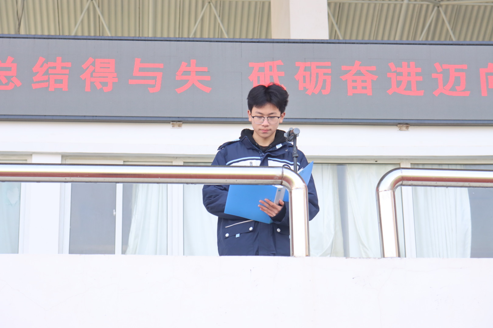 周评.JPG
