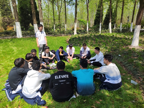 高三16班10.jpg 高三16班10.jpg