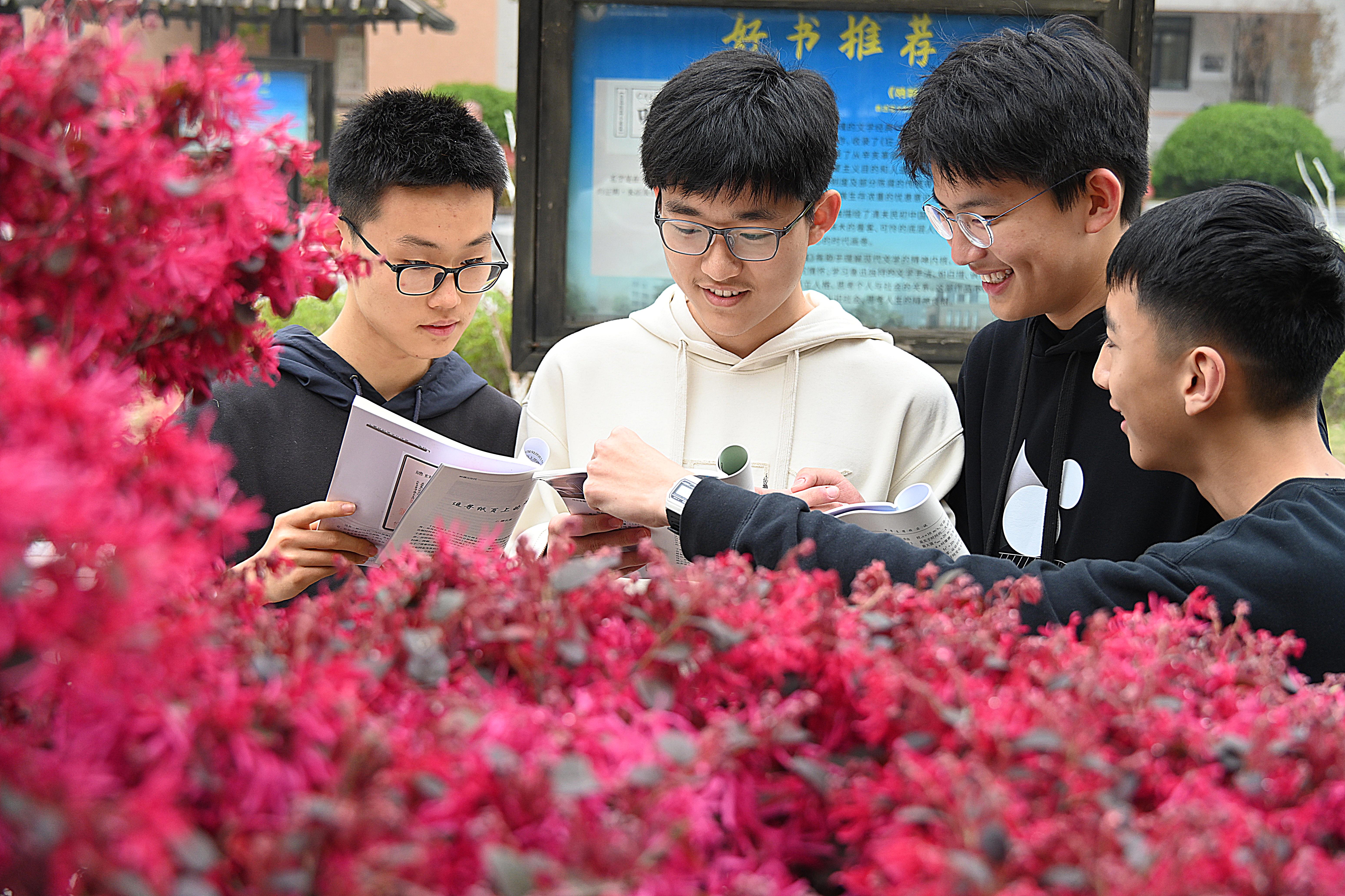 527F9222687156ACEC40B157118C4299