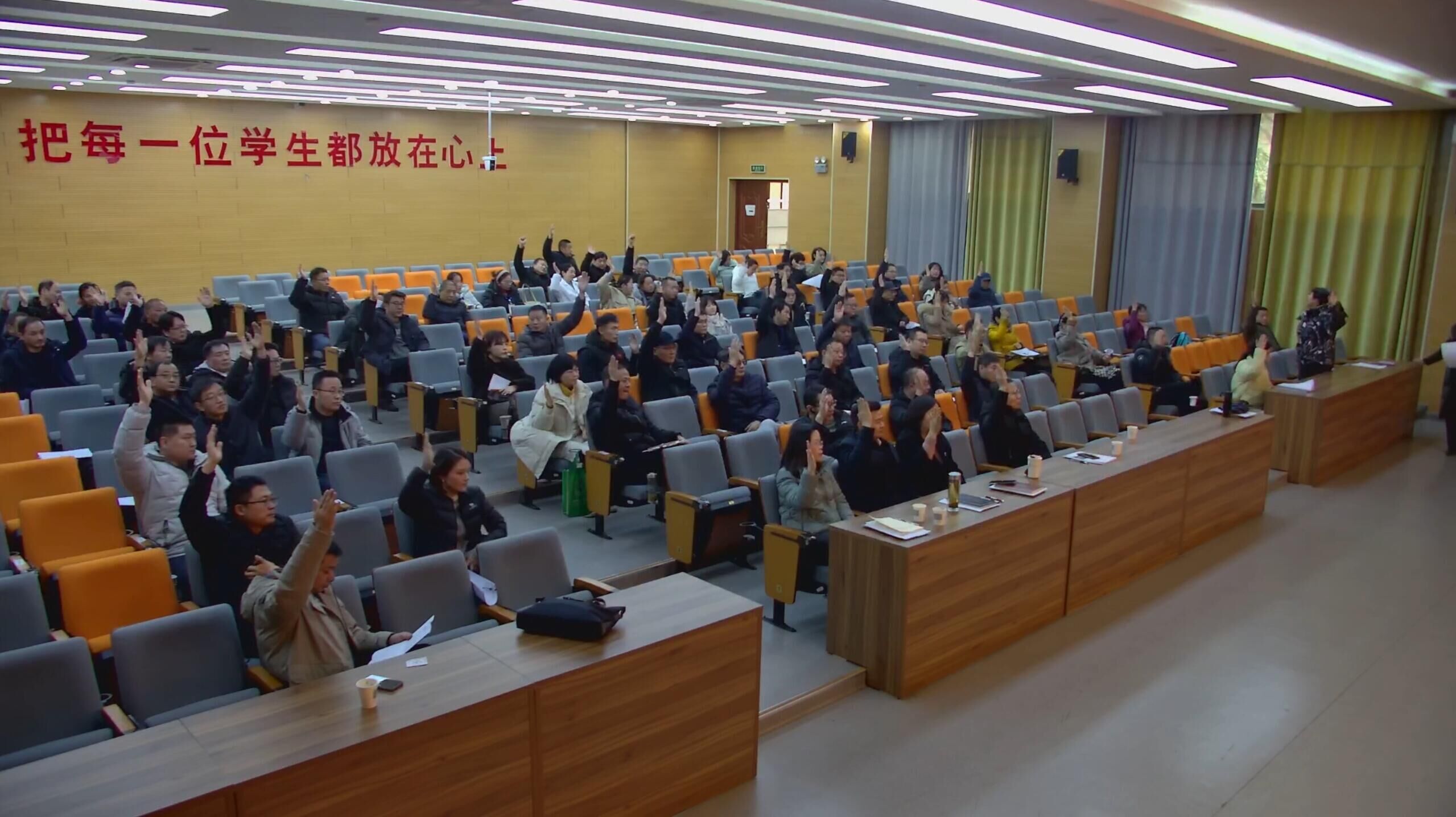 []ZK{96XN73`F~_0Q~)@L8U