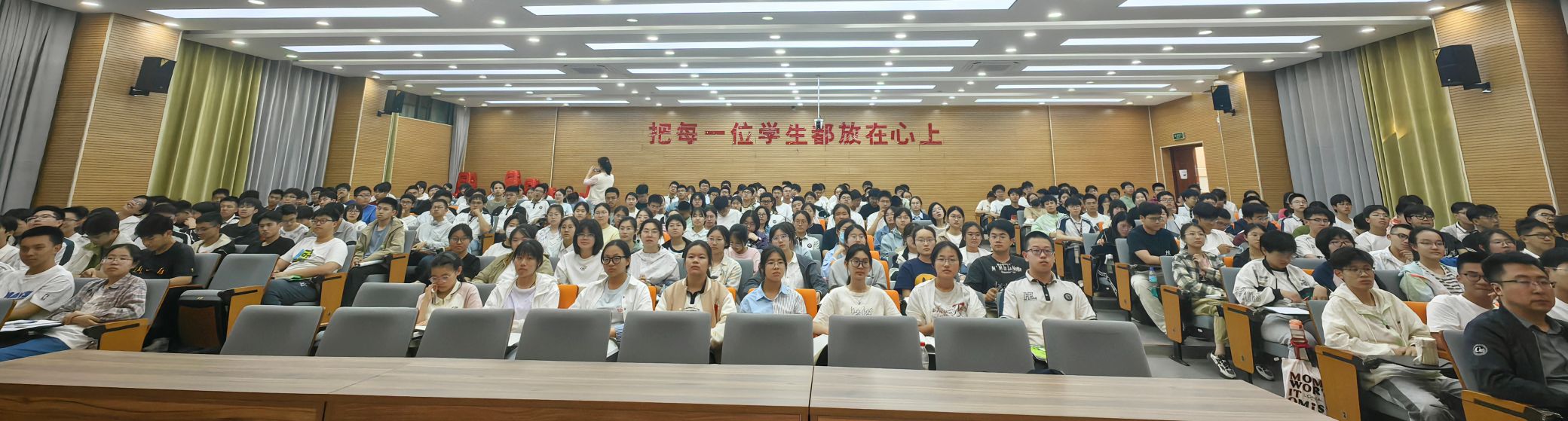 d92f0eee818d540ae7b7b9e1e3fa9a55