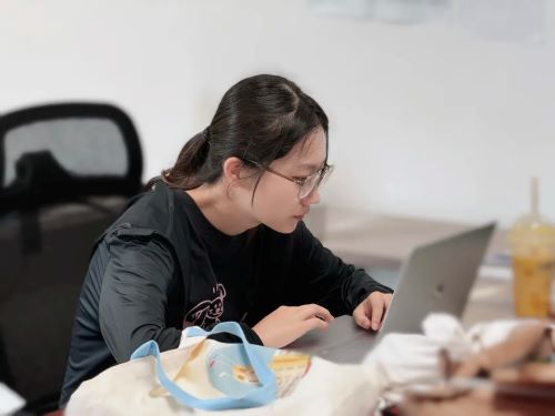 1758160583090 640 (3)