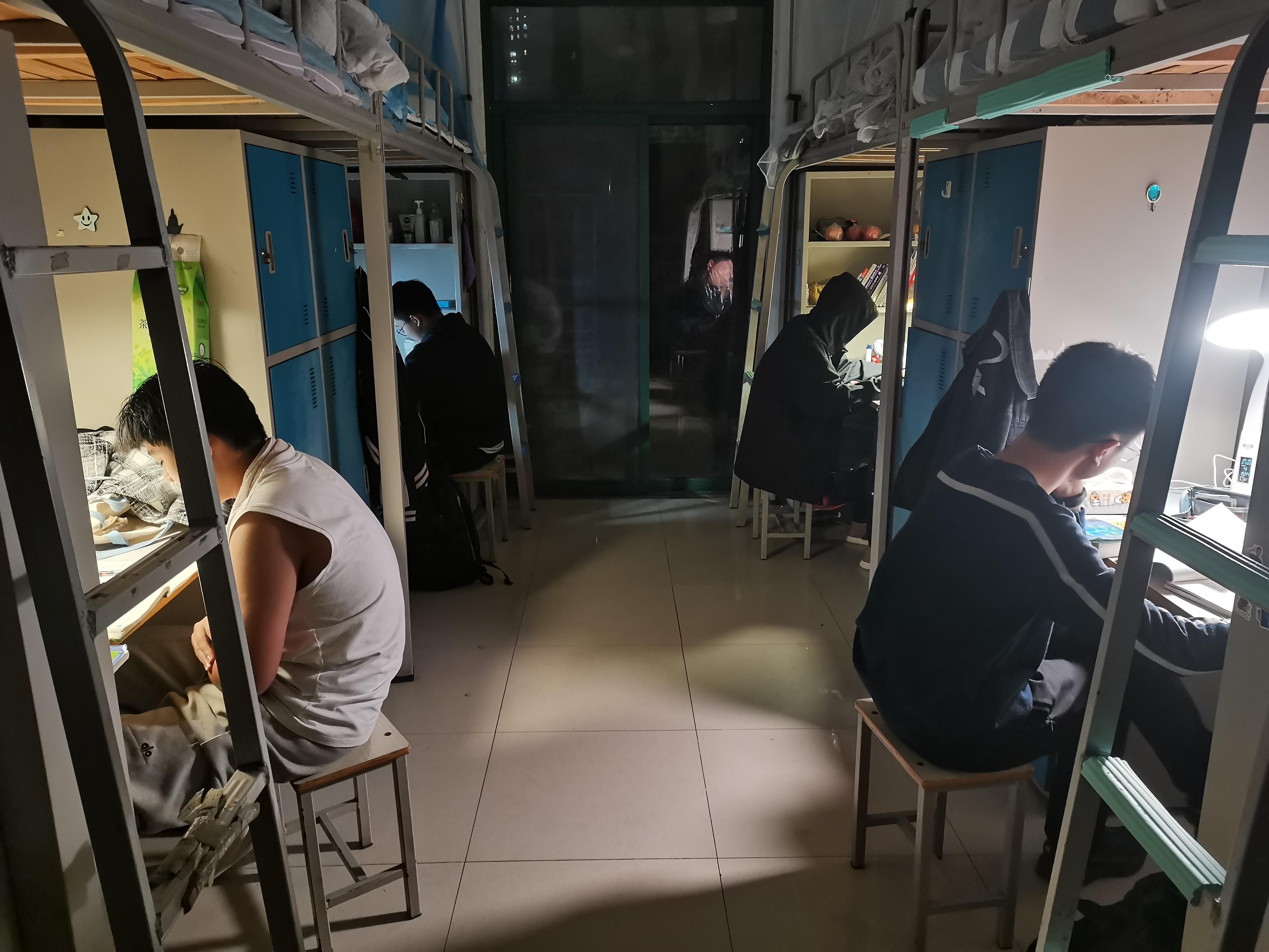 1E62066143C0E355E10A3EF4C325E37C