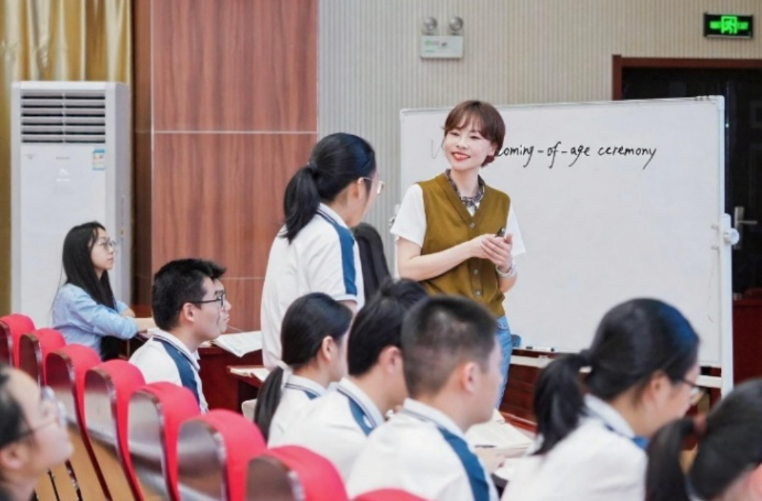 81王昕圆执教中