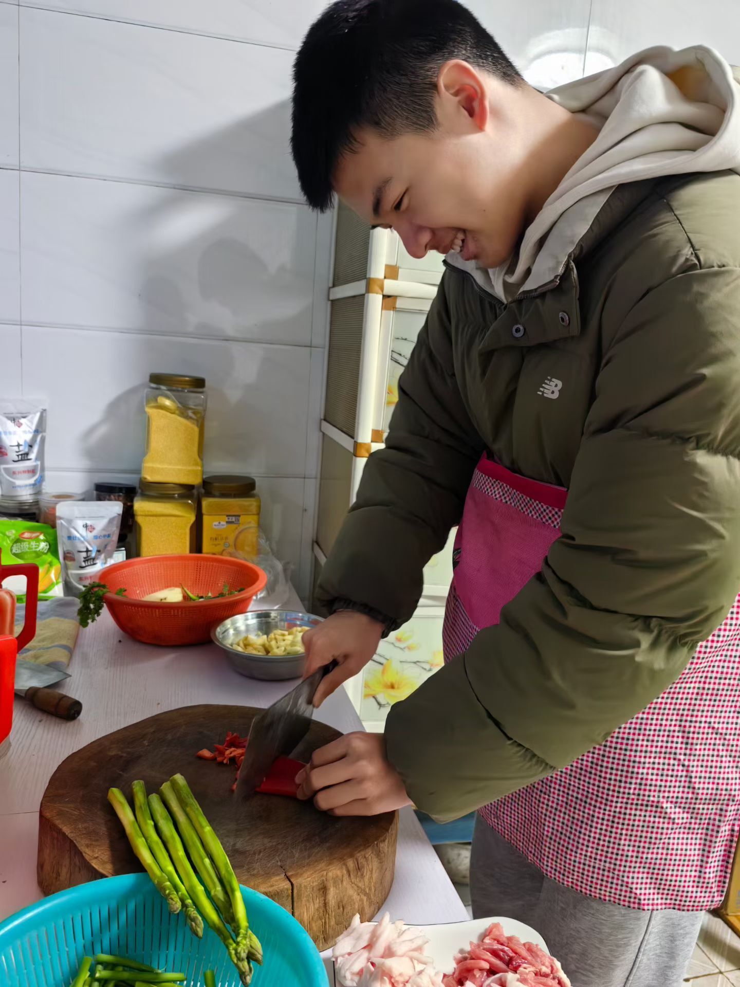 NR8AVjViQ1FBM016QTBNVFl4TnpFSk5KVnBOa21nTXchIQUAcXVuZ3o!