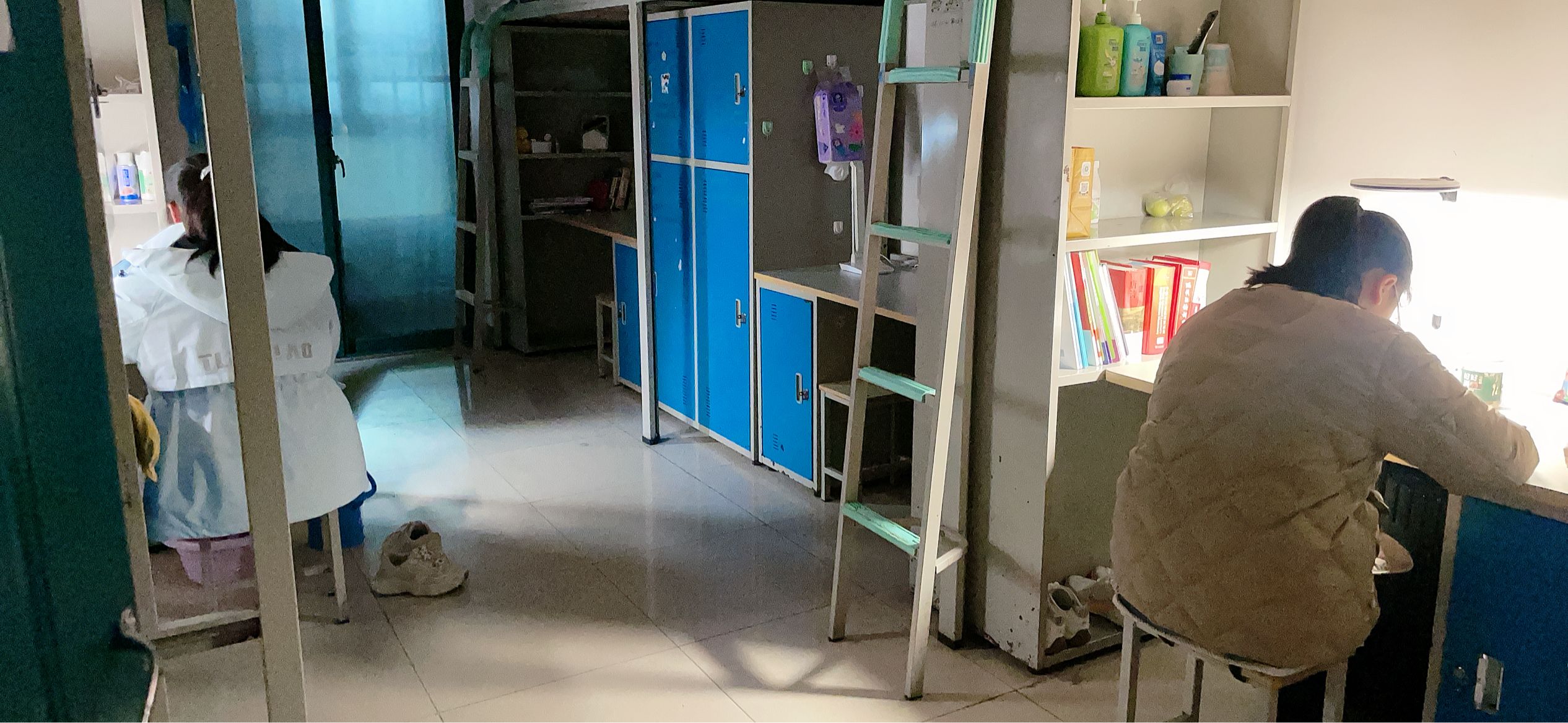 ECCC38351127936AE0C9EA5BA742F8EB