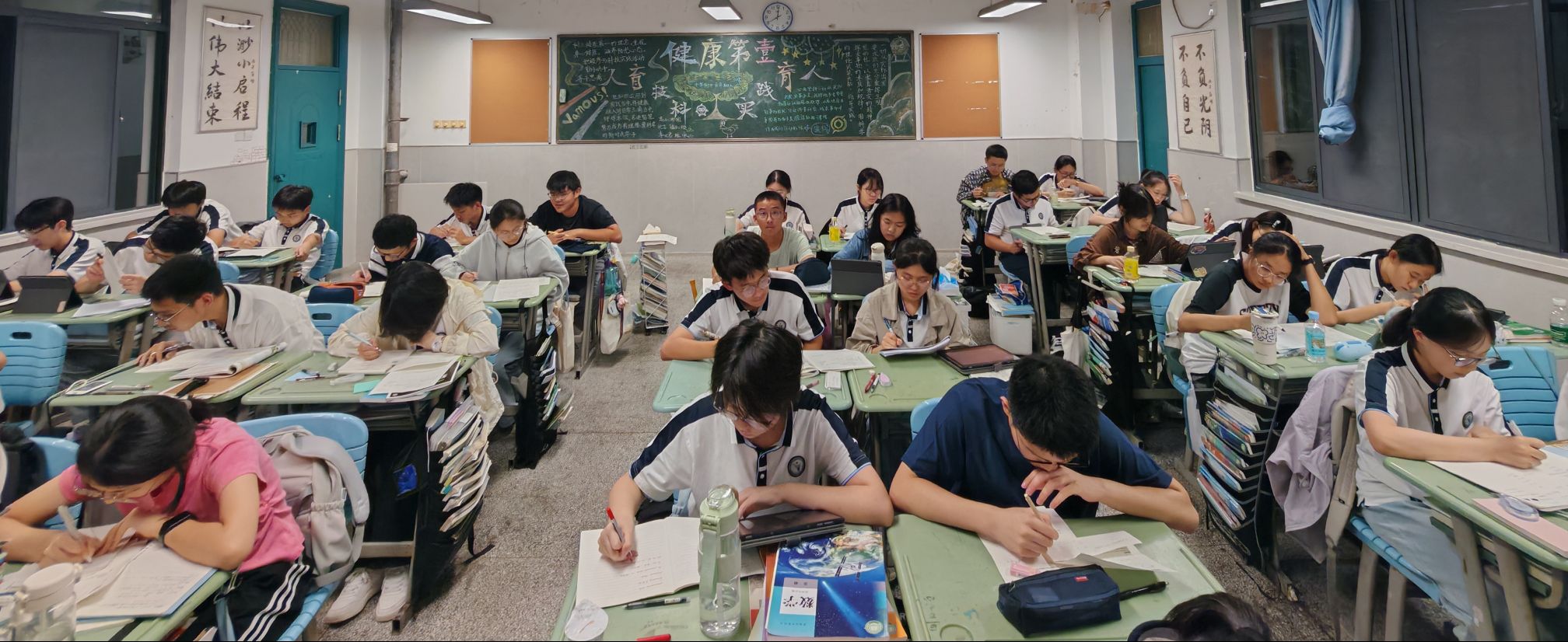qq_pic_merged_1789992057598