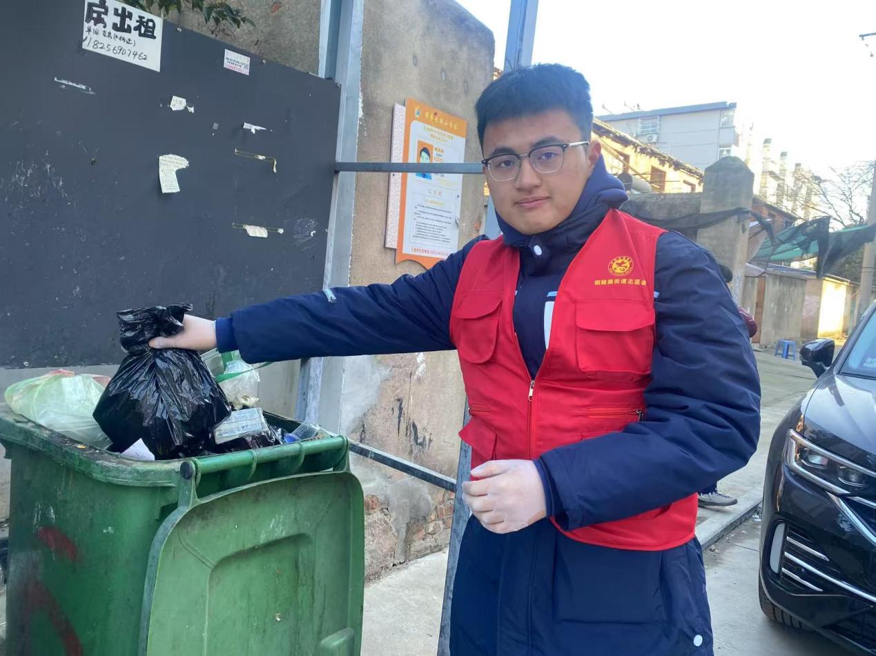 C:\Users\HEDY\Documents\WeChat Files\wxid_dxza9v04izq812\FileStorage\Temp\8e17be00a48691f7fac013562942bf1.jpg