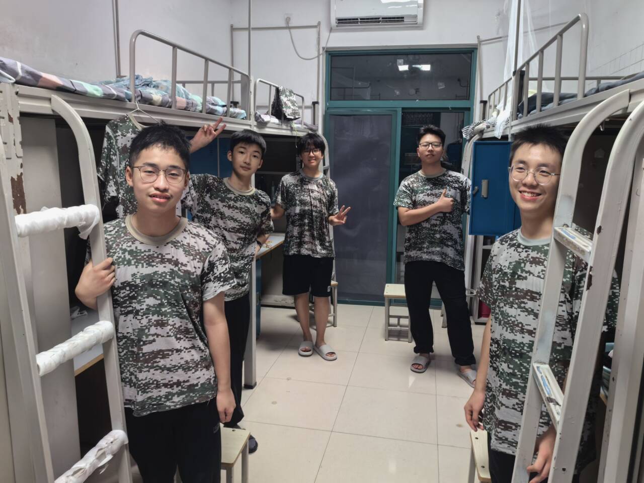 fd78ae937d1ed1b3af1961dea1fa76f4_720