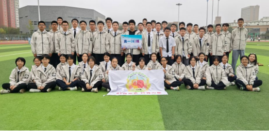 一群小孩在草地上
AI 生成的内容可能不正确。