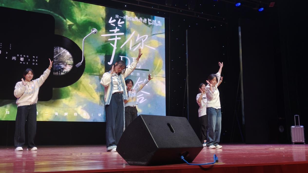 00f1c9aacaeb859c6eee68d665800ad