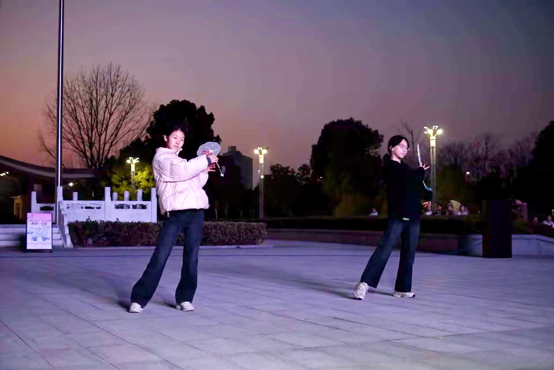 de0746077c10d45b4a956e41fc6af06f